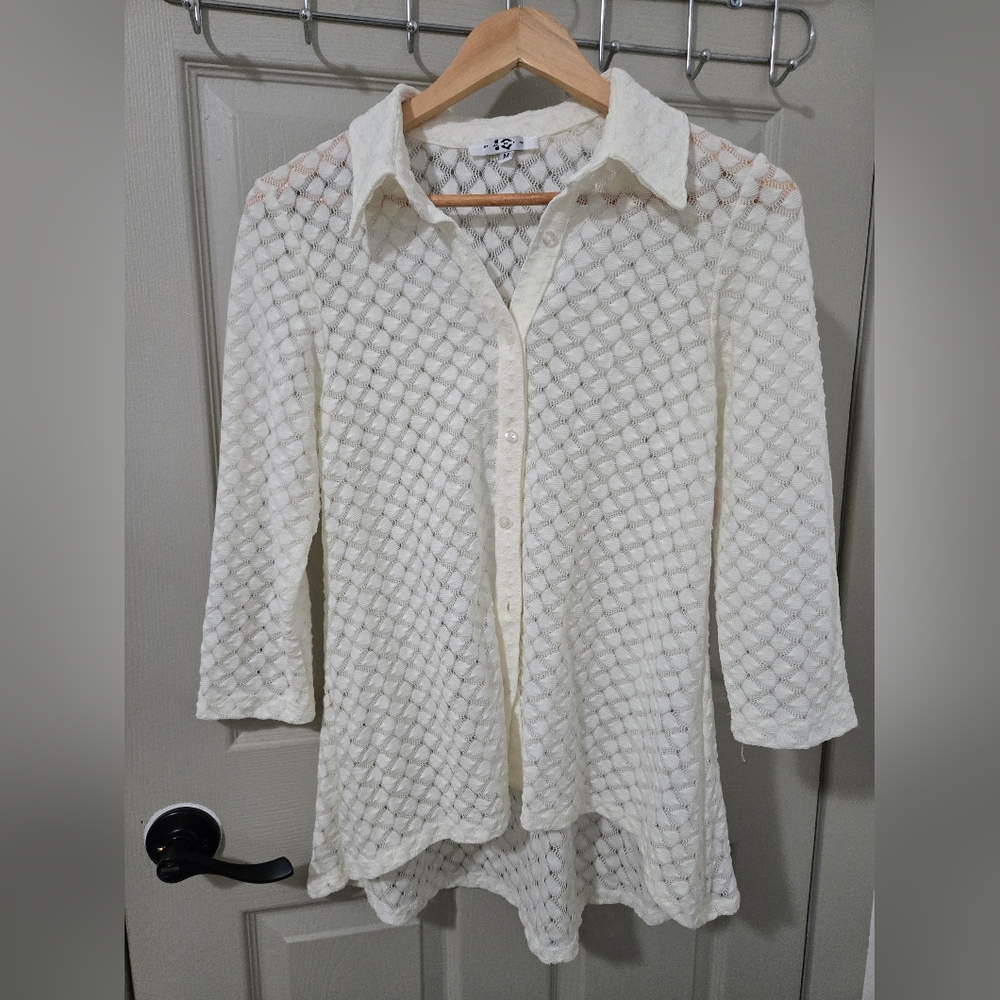 Women's Cream Crochet Button-Down Shirt - Lightweight Collared Top Sz Medium